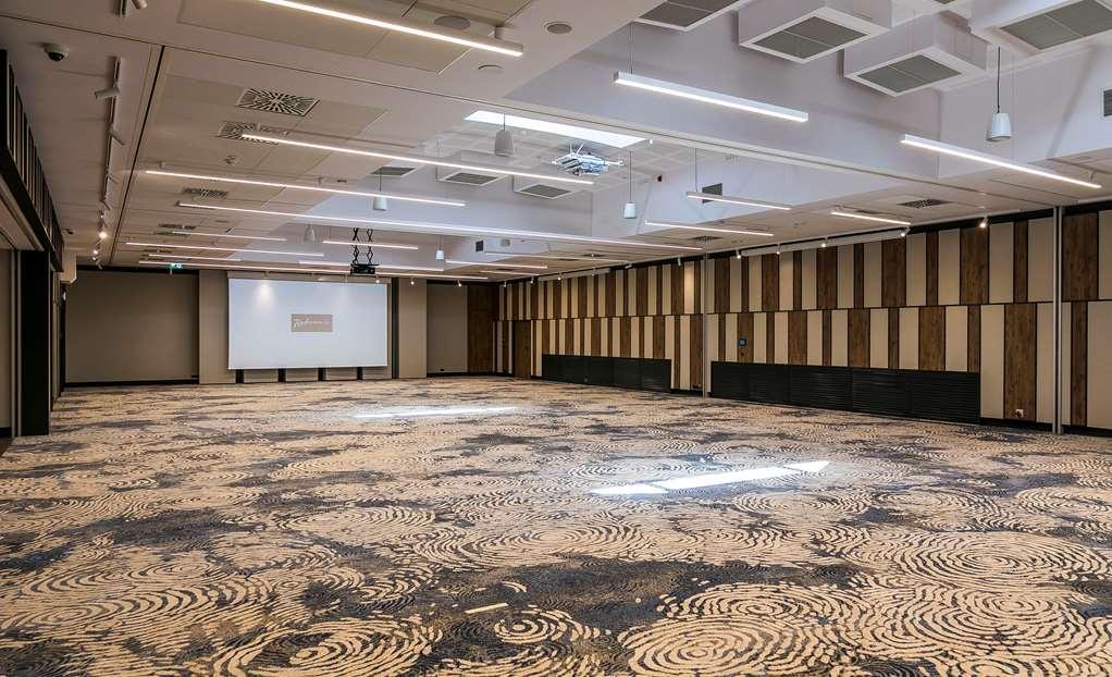 Radisson Blu Hotel. Сопот Зручності фото